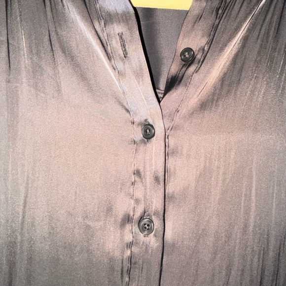 blouse - Picture 4 of 6